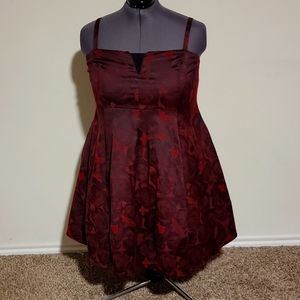 BETSEY JOHNSON FLORAL JACQUARD BABYDOLL DRESS